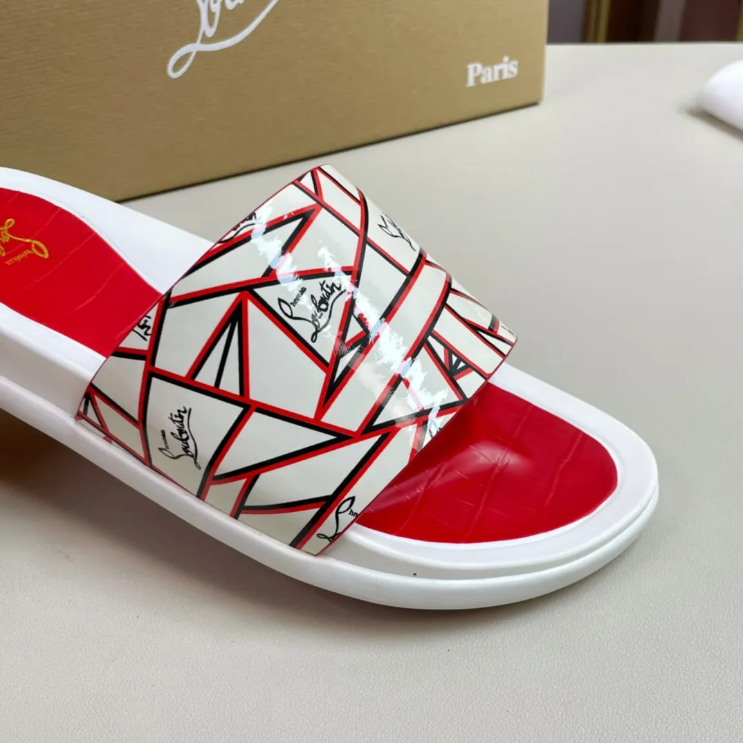 [CL red sole shoes] P: 300💰 size 38-45 Men's classic slippers, made on the official website 1:1, the original factory specializes in original materials ➖ OEM 3D printing pattern production ➖ Ultra-light non-slip outsole. Super fashionable and super comfortable, handsome on the feet, a must-have for men in summer! !